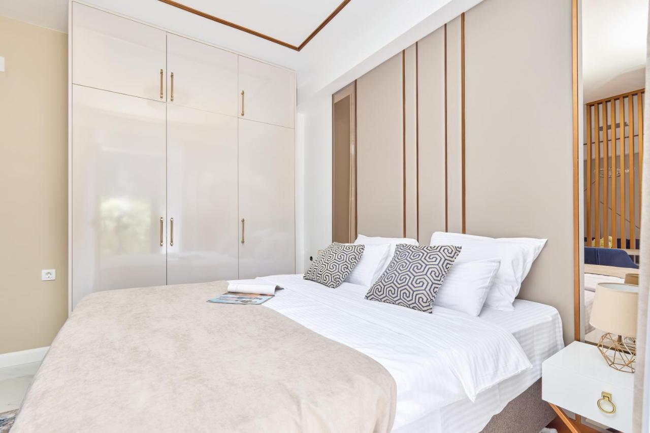Moderna Luxury Apartments With Heated Pool Tivat Exterior foto