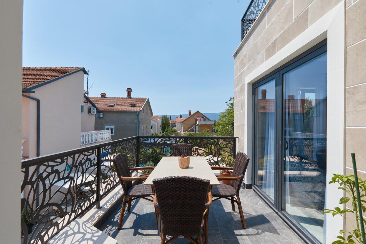 Moderna Luxury Apartments With Heated Pool Tivat Exterior foto