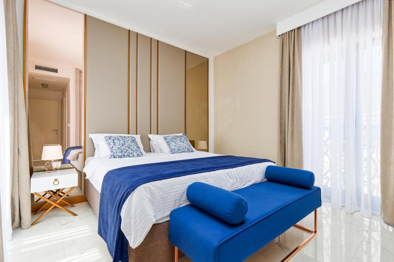 Moderna Luxury Apartments With Heated Pool Tivat Exterior foto